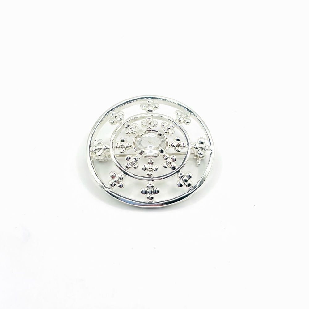 Victorian Style Grandma Silver Round Taarget Brooch